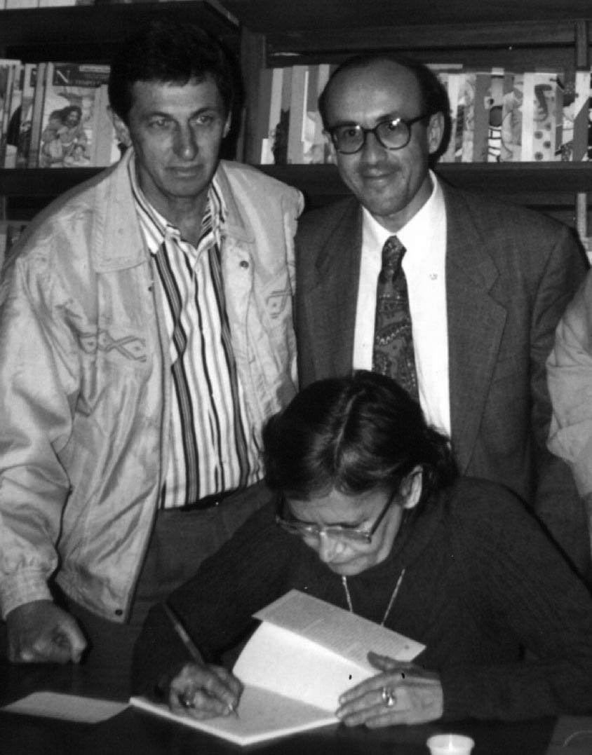 Orides com José Marcondes e Francisco na Livraria Papyrus